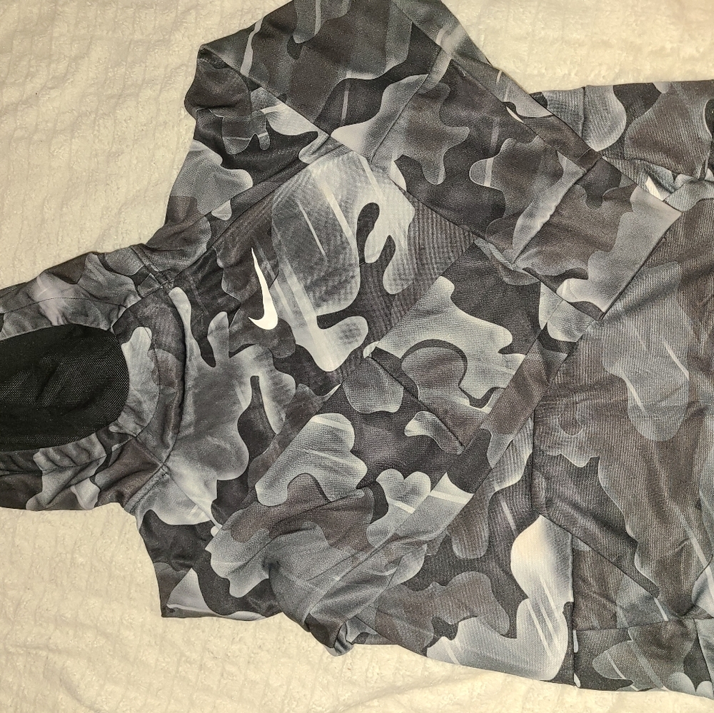 Boys Nike hoodie sz Medium